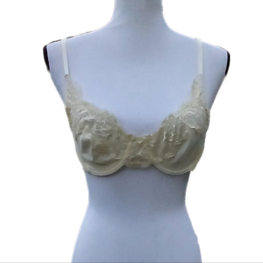 Vintage Calvin Klein Perfectly Fit Underwire Bra 36B Lace OffWhite NWT 2000 line